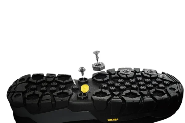 Grundéns Hexagrip™ Alloy Cleat U0026 Carbide Stud Puck Pack> Footwear